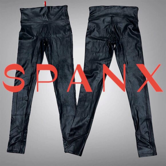 ✨ Spanx Faux Leather Leggings - Size Small ✨ - Picture 2 of 14